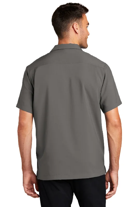 Port Authority Mens Performance Moisture Wicking Short Sleeve Button Down Camp Shirt w/ Pocket - Graphite Grey