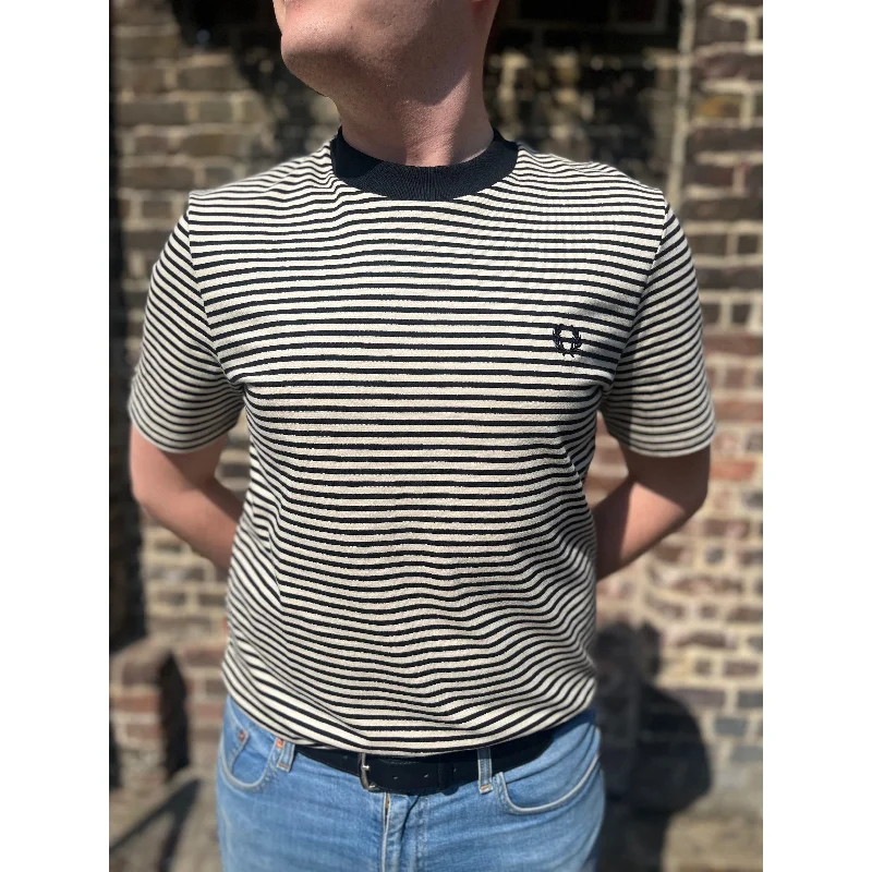 Fred Perry - M6581 Fine Stripe Heavy Weight Oatmeal / Black - T-Shirt